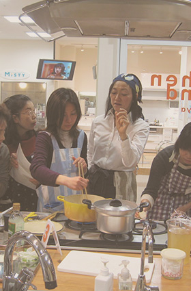 写真：タカコナカムラ